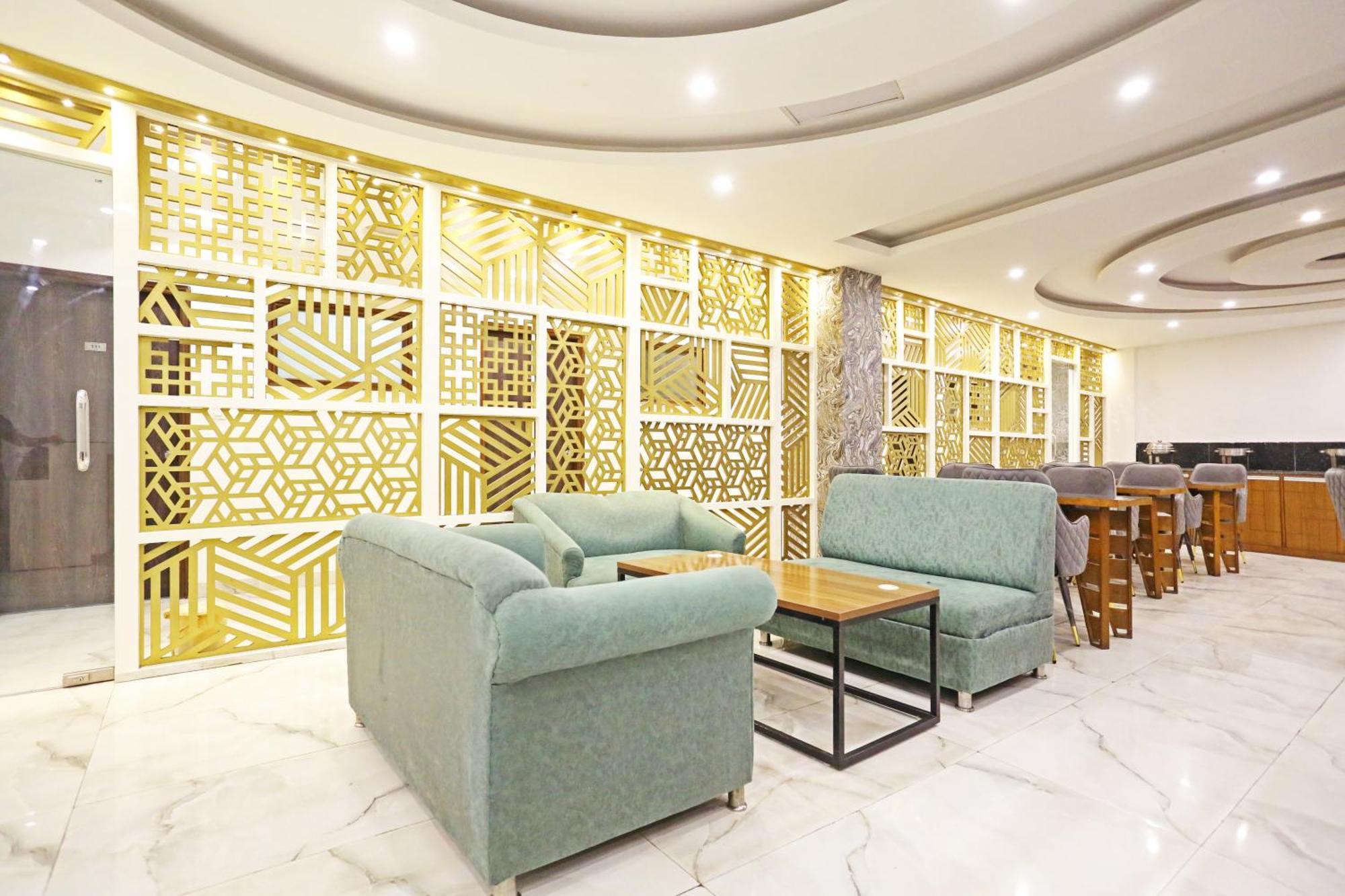 Ambrosia - Near Delhi Airport 3* New Delhi