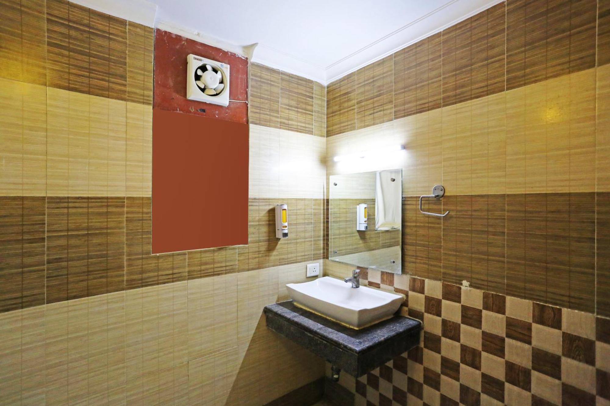 Ambrosia - Near Delhi Airport Hotel New Delhi