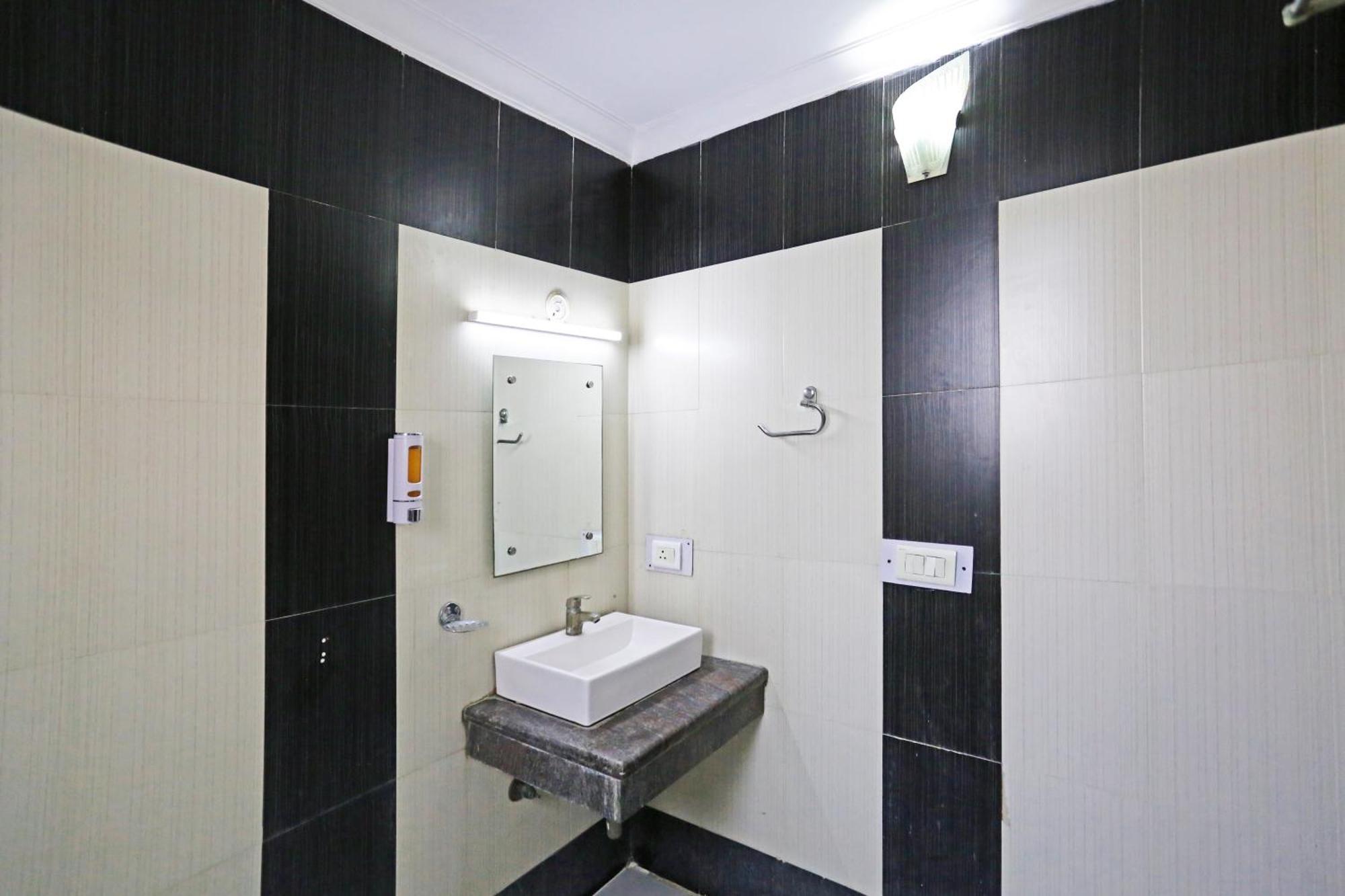 Hotel Ambrosia - Near Delhi Airport New Delhi